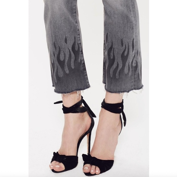 Mother the Insider Ankle Fray Jeans in Fan the Flames - Picture 2 of 8